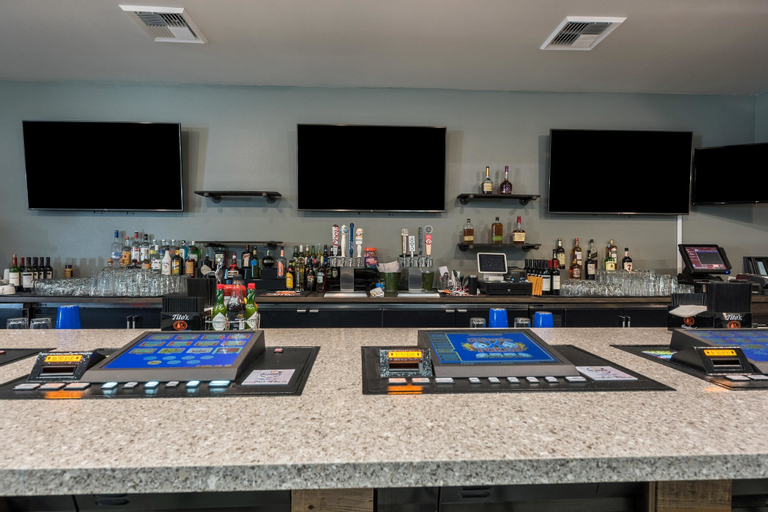 Food & Drinks 5, Studio 6 Mccarran, NV - Sparks - Tahoe - Reno Industrial Center, Storey