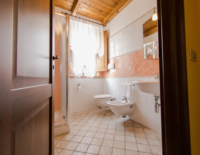 Bathroom 4, Il Vecchio Mulino, Chieti