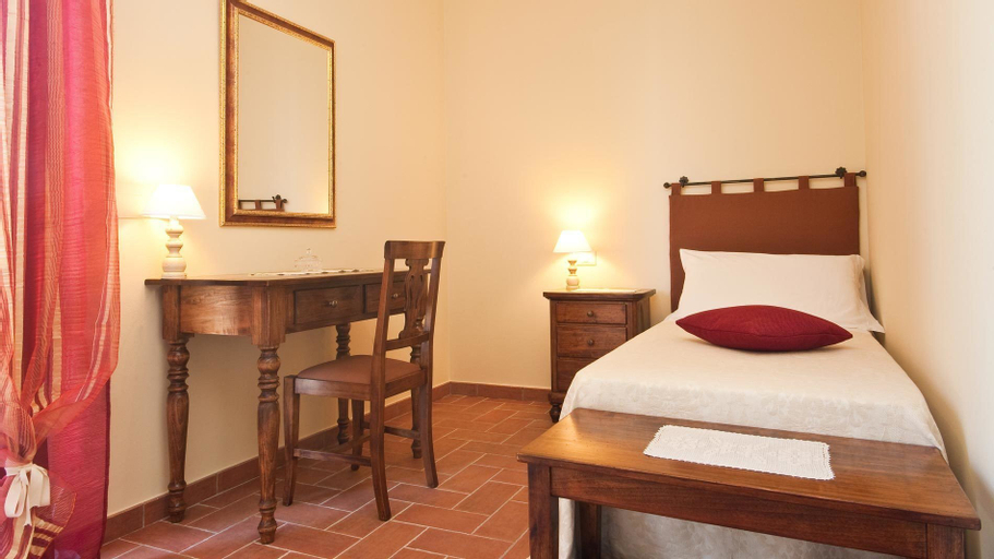 Bedroom 5, Il Borgo sul Lago, Perugia