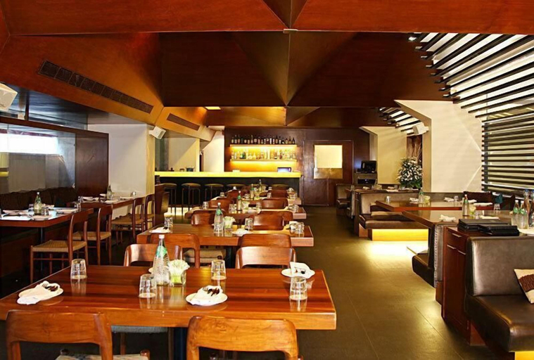 Food & Drinks 3, Hotel Royal Garden, Mumbai Suburban