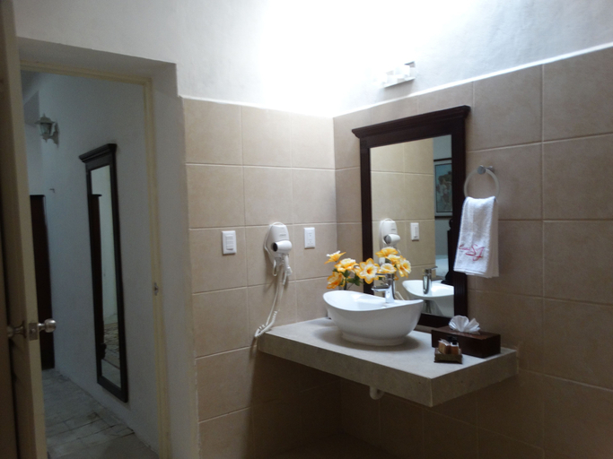 Bathroom 4, Casa San Juan, Mérida