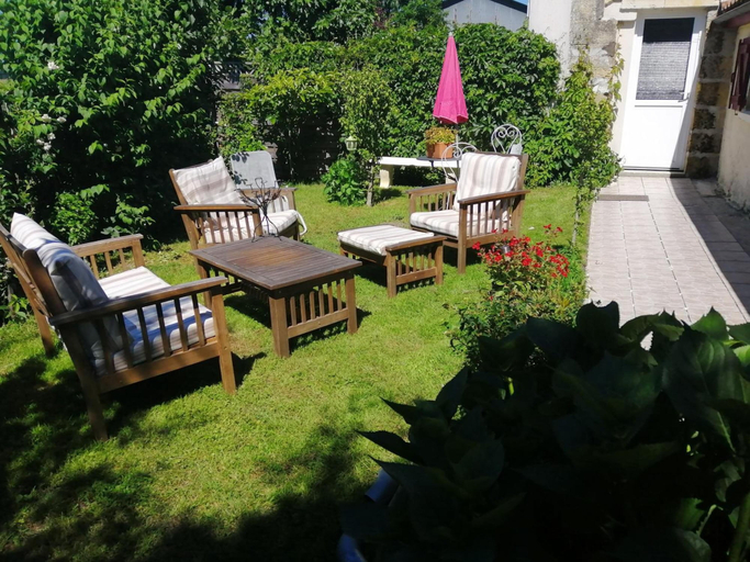 Exterior & Views 2, Chambres Peyroutas, Gironde
