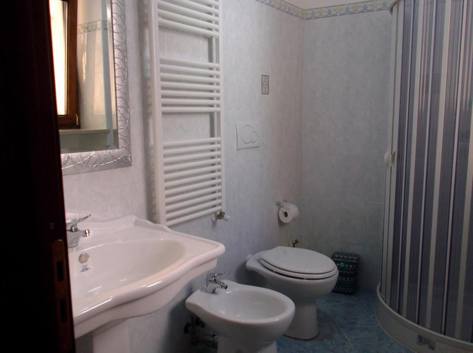 Bathroom 5, Dolcedorme B&B, Potenza