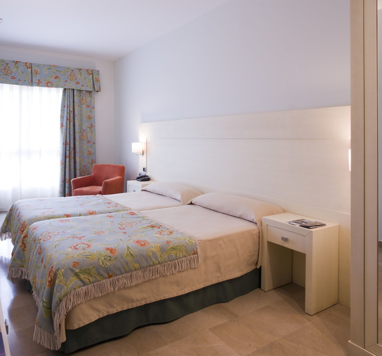 Bedroom 4, Senator Águilas Hotel, Murcia