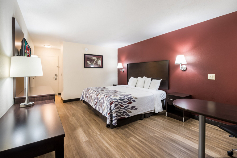 Bedroom 3, Red Roof Inn Murfreesboro, Rutherford