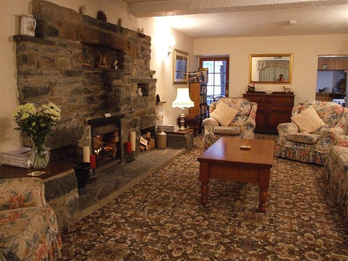 Others 4, Cefn Uchaf Guesthouse, Gwynedd