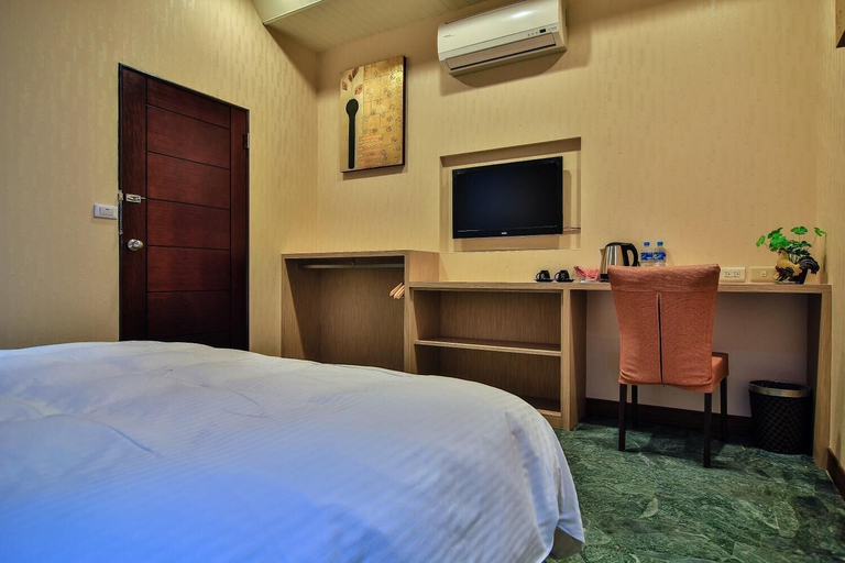 Bedroom 2, Dawn Of Tarot B&B, Taitung