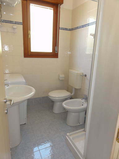 Bathroom 3, Villaggio Azzurro, Venezia