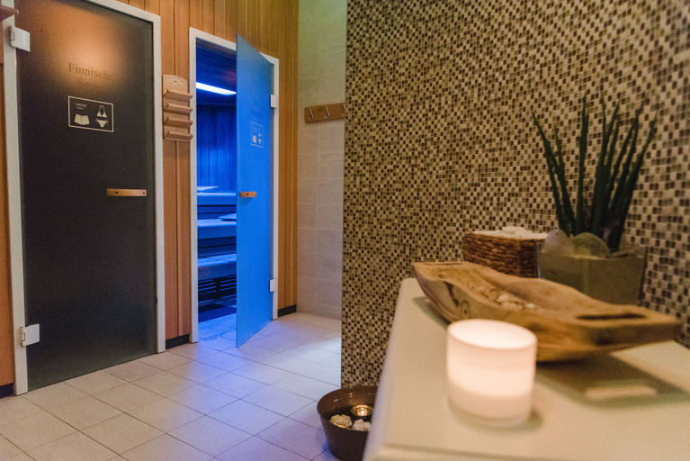 Bathroom 4, Strandhotel Glücksburg, Schleswig-Flensburg