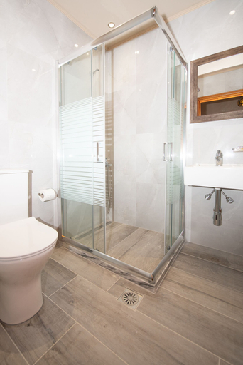 Bathroom 5, Yannis Hotel, East Macedonia and Thrace