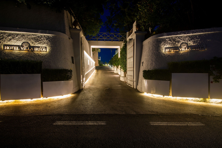 Exterior & Views 2, Hotel Villa Ireos, Napoli