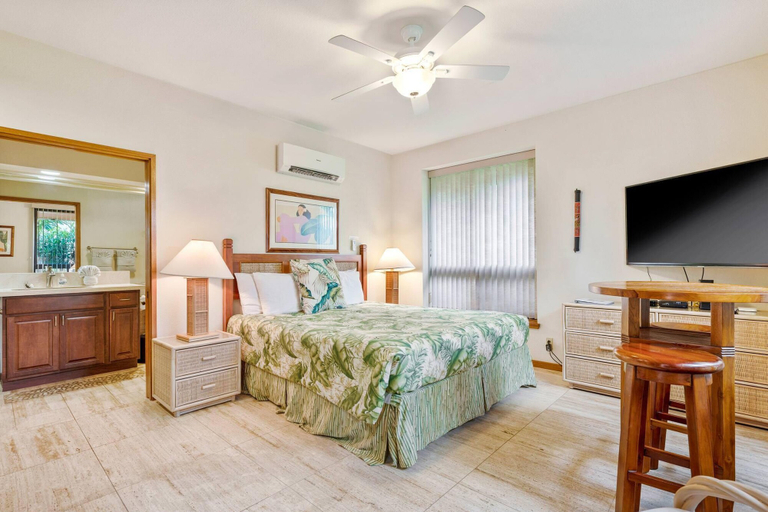 Bedroom 3, The Shores 19 - Studio at the Waikoloa Beach Resort, Hawaii