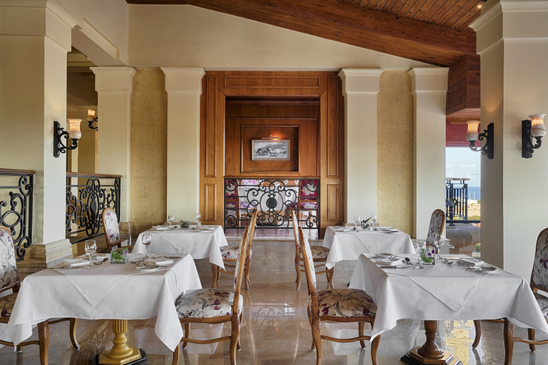 Food & Drinks 5, The Cascades Golf Resort Spa and Thalasso, Safaja