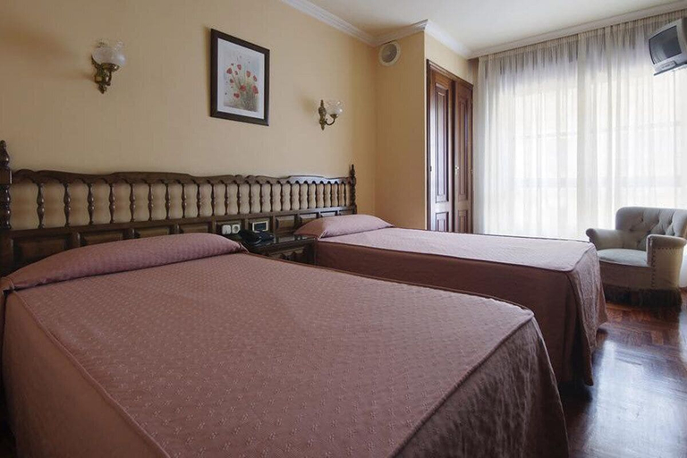 Bedroom 5, Hotel Comercio, Pontevedra
