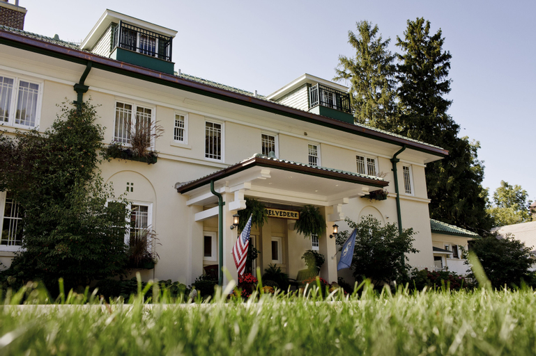 The Belvedere Inn & Restaurant, Allegan