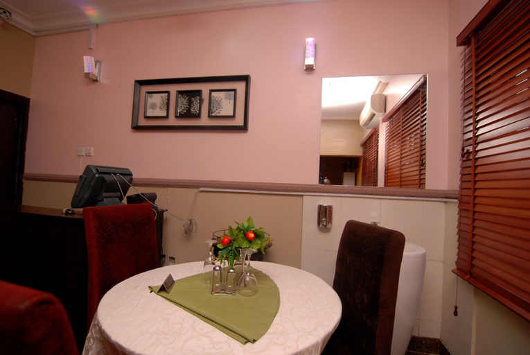 Others 5, Trafford Hotel, AbujaMun