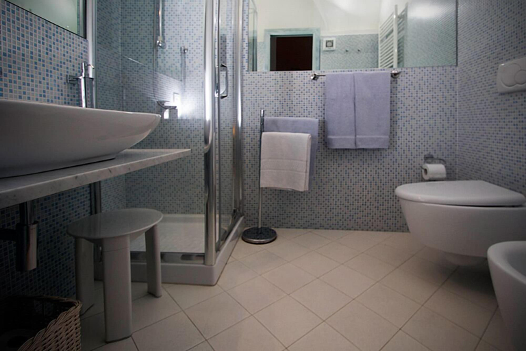 Bathroom 3, La Casa Di Alessia, Genova
