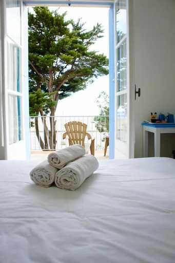 Bedroom 5, Hotel Oasis, Pyrénées-Orientales