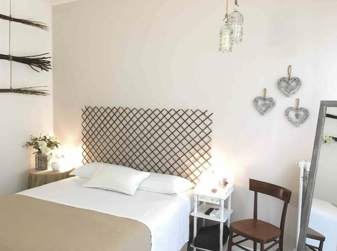 Bedroom 3, Il Re degli Scalzi, Matera