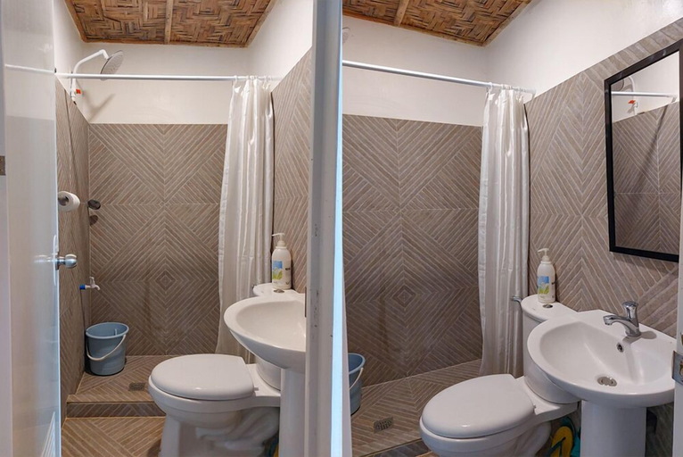 Bathroom, Venida Farms by SMS Hospitality, Iligan City