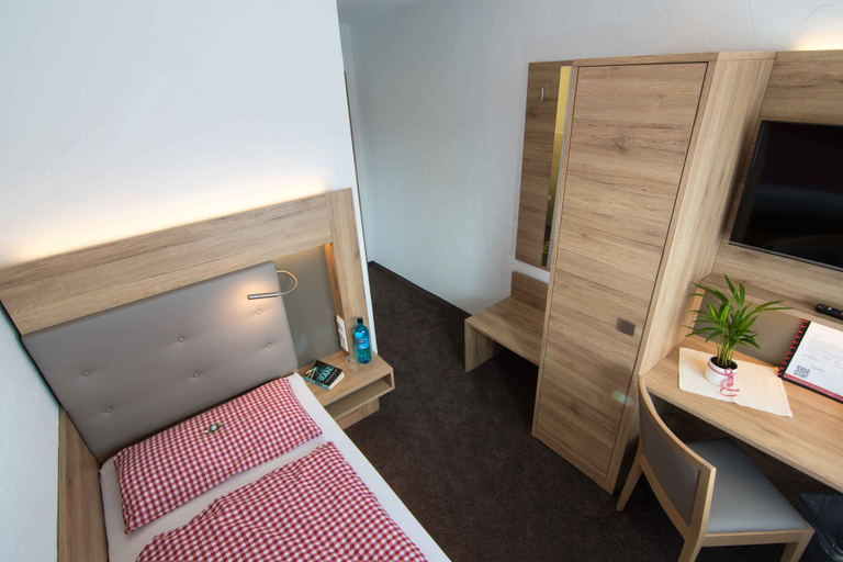 Bedroom 2, Pension Klein, Siegen-Wittgenstein