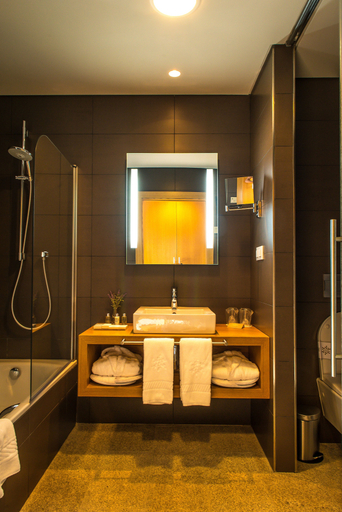 Bathroom 4, Madre De Água Hotel Rural De Charme, Gouveia