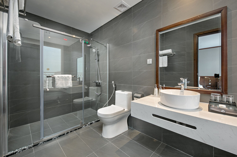 Bathroom 3, Cosmos Hotel Danang, Da Nang