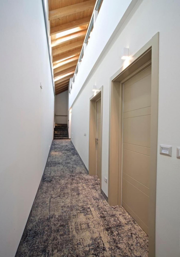 Others 4, Lifestyle Room Binario Zero, Sondrio