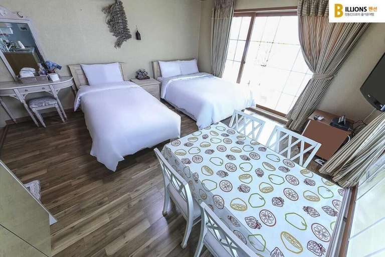 Bedroom 2, Billions Motel, Gangneung