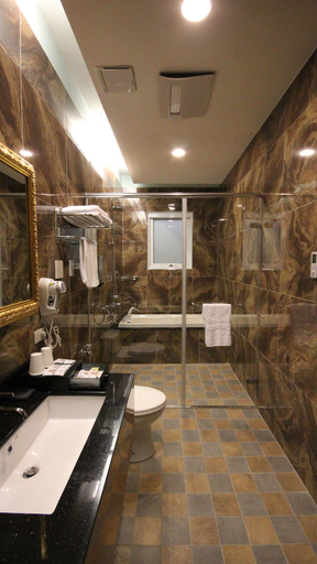 Bathroom 4, Goldsand Hotel, Hsinchu City
