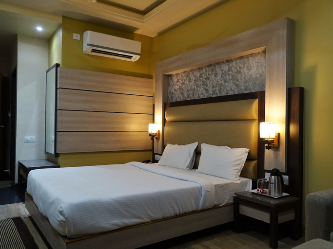 Bedroom 3, Hotel Continental Blue, Bikaner