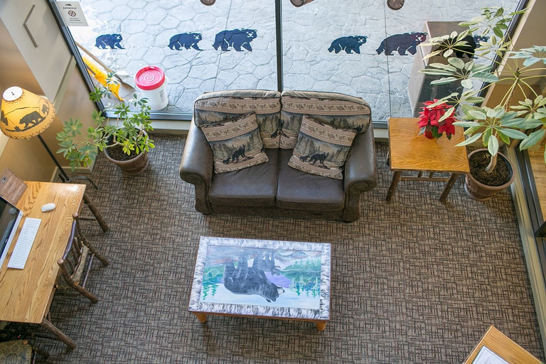 Others 5, Black Bear Lodge, Grafton
