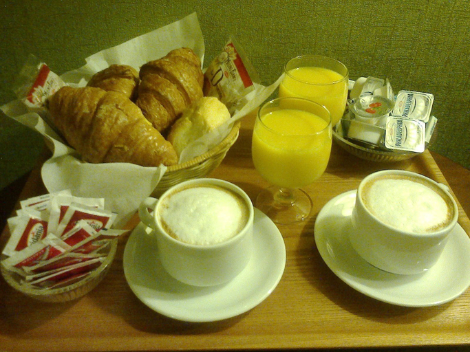 Food & Drinks 5, Domus Livia Luxury Suites, Rome