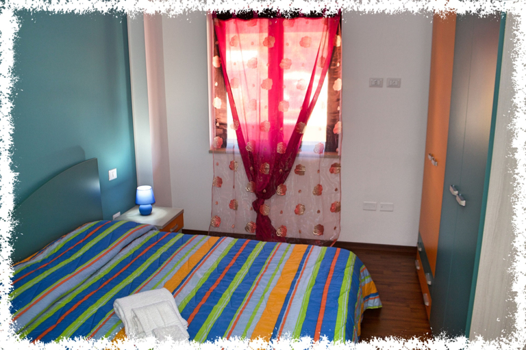 Bedroom 3, Residence La Caletta, Crotone