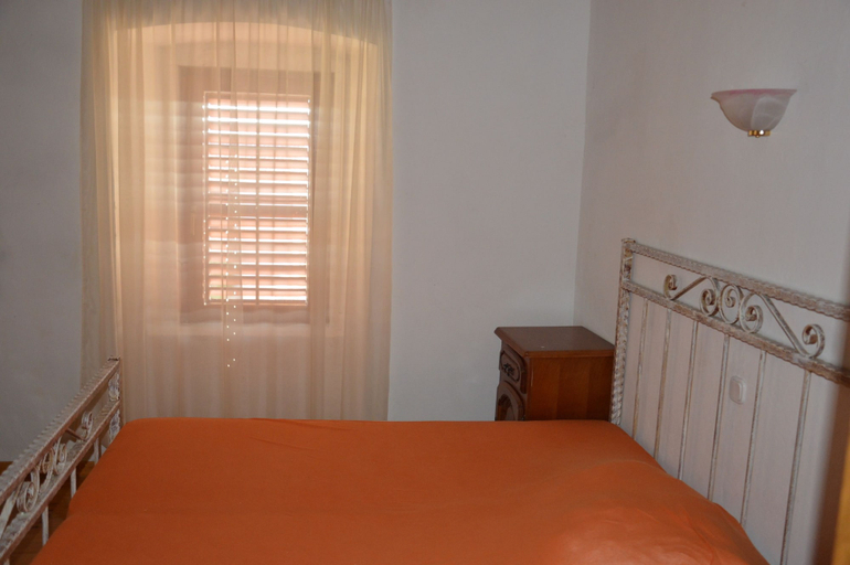 Bedroom 2, Villa Angiolina, Višnjan