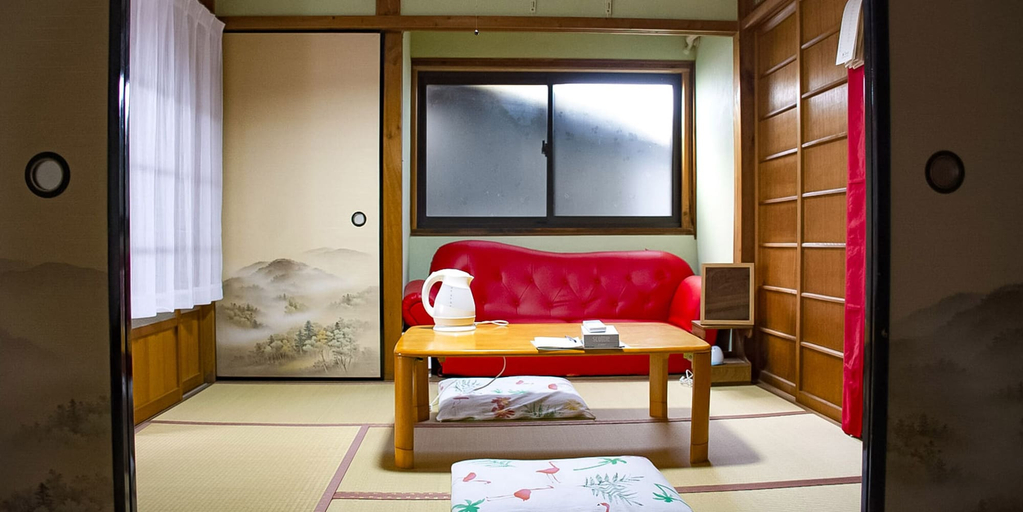 Bedroom 3, Guest Cafe Kuchikumano, Kamitonda