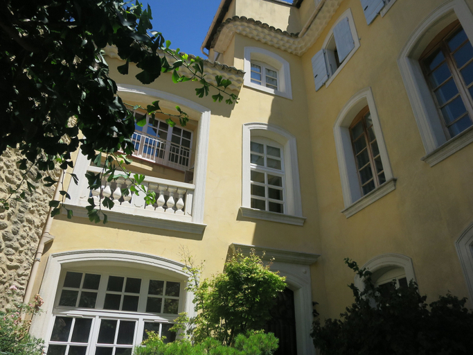 Exterior & Views 2, Entre vignes et dentelles, Vaucluse