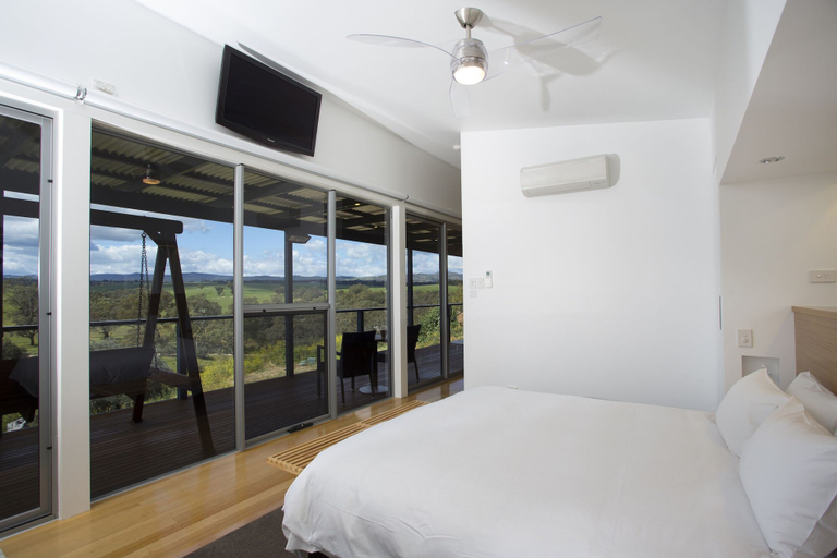 Bedroom 2, Barossa Pavilions, Barossa