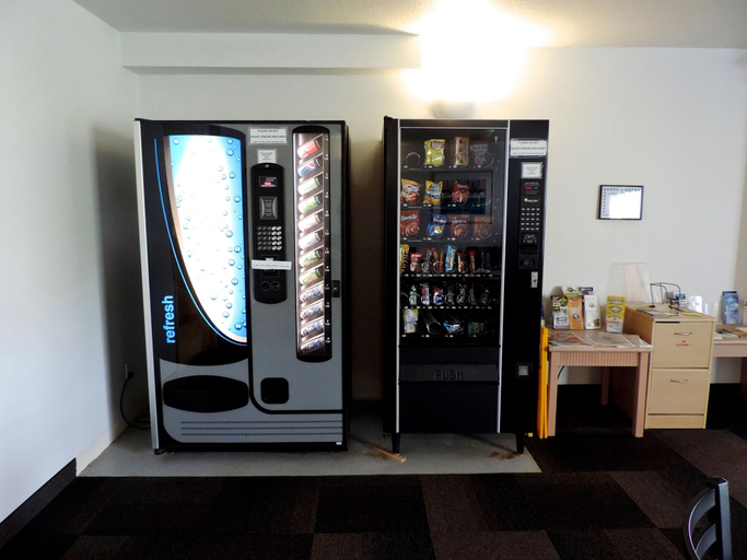 Food & Drinks 5, Motel 6 Seaside, OR, Clatsop