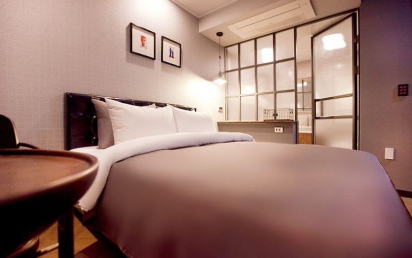 Bedroom 3, Brown-dot Changwon Myeongseo Convention, Changwon