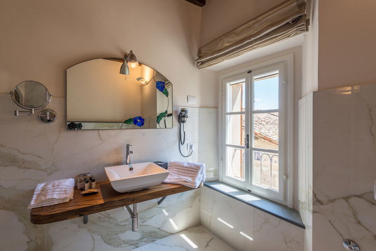 Bathroom 4, Borgo Cadonega Relais & SPA, Reggio Nell'Emilia