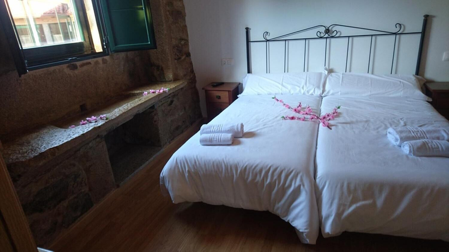 Bedroom 3, Hosteria Calixtino, Lugo