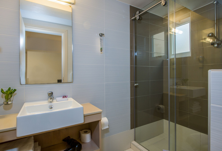 Bathroom 4, Stefan Village Hotel, Crete