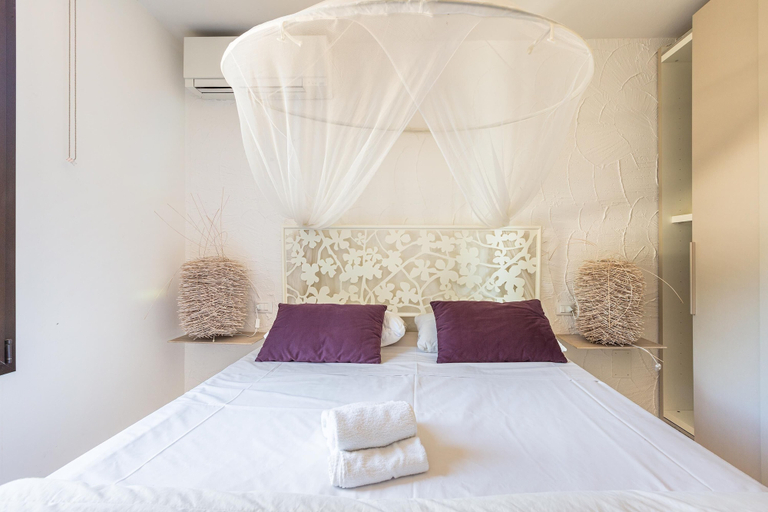 Bedroom 3, Villa Karma, Brindisi
