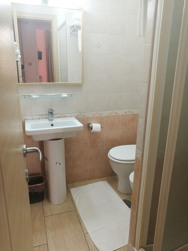 Bedroom 5, Palma Residence, Rome