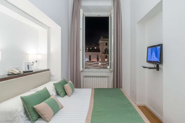 Bedroom 3, Les Diamants Spanish Steps Suite, Rome