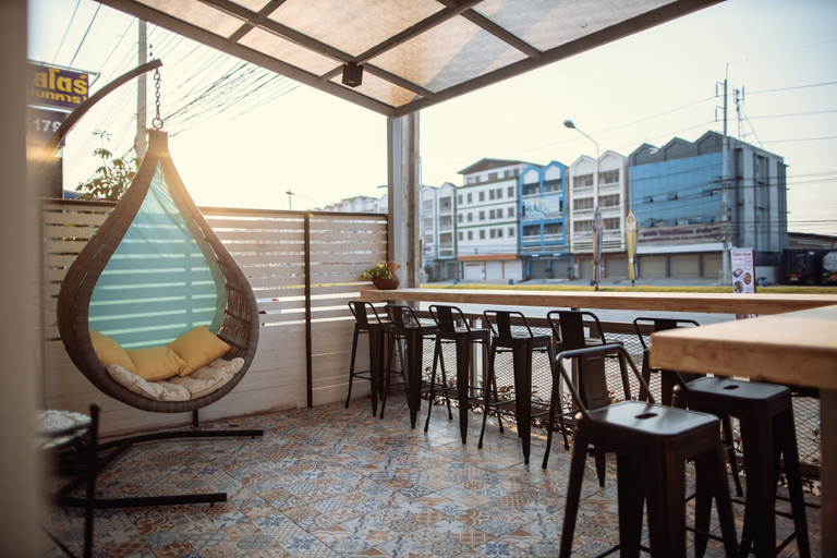 Others 5, Sleep To Fly Hotel & Hostel, Lat Krabang
