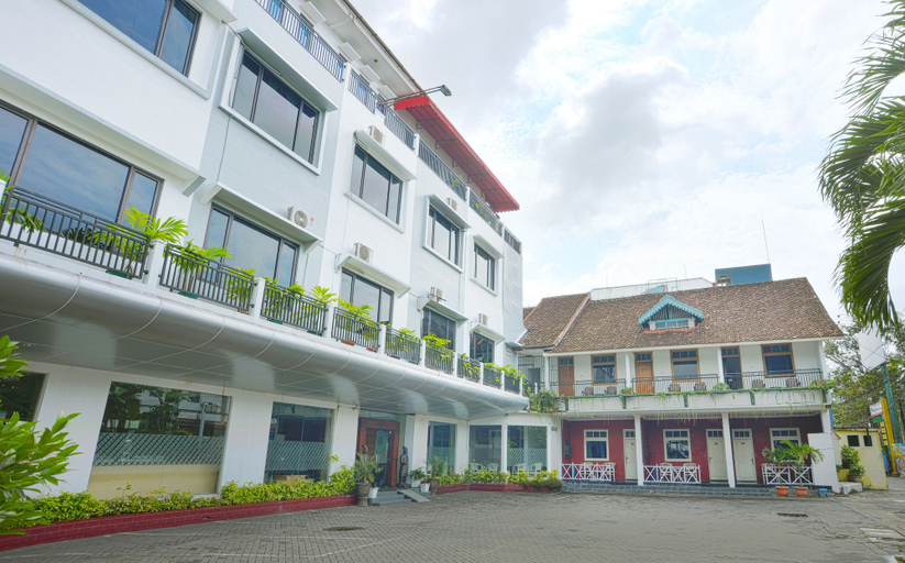 Exterior & Views 2, Hotel Bhinneka, Yogyakarta