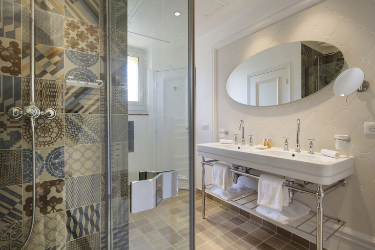 Bathroom 5, Ermitage de l'Oasis & Spa - Cannes Mandelieu, Alpes-Maritimes