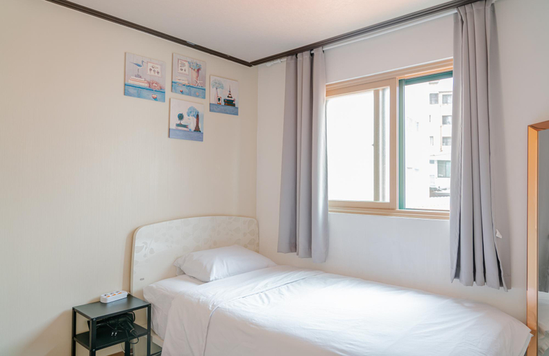 Bedroom 2, Min house, Jung